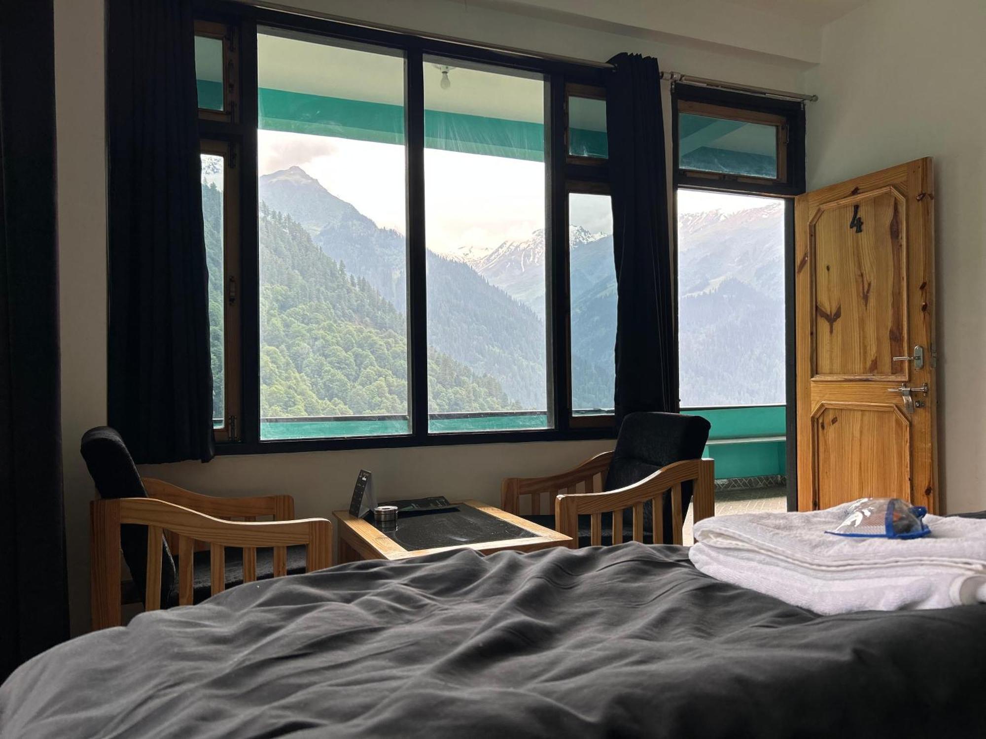 Aman Resort, Tosh Village, Himachal Pradesh Zewnętrze zdjęcie