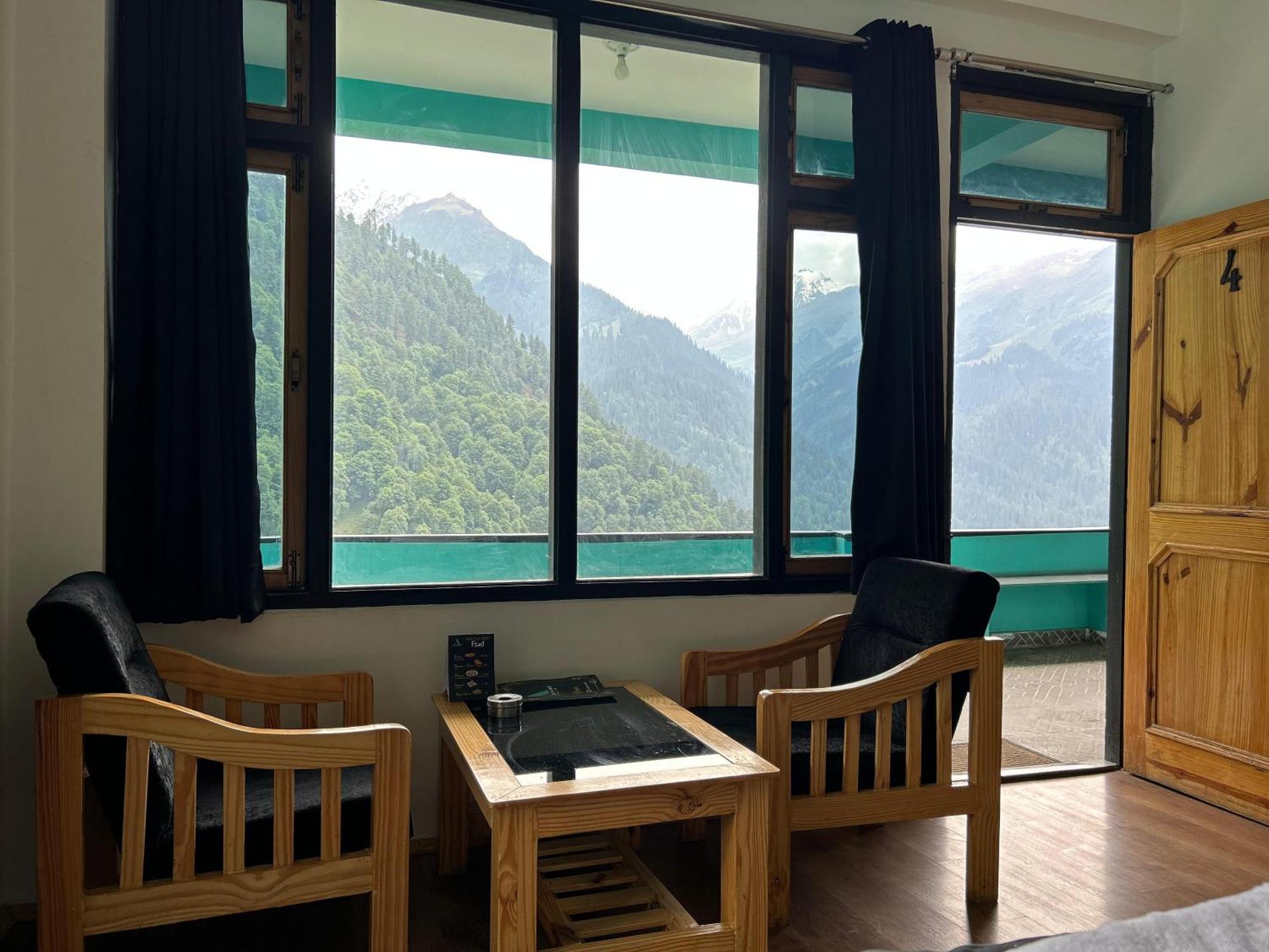 Aman Resort, Tosh Village, Himachal Pradesh Zewnętrze zdjęcie